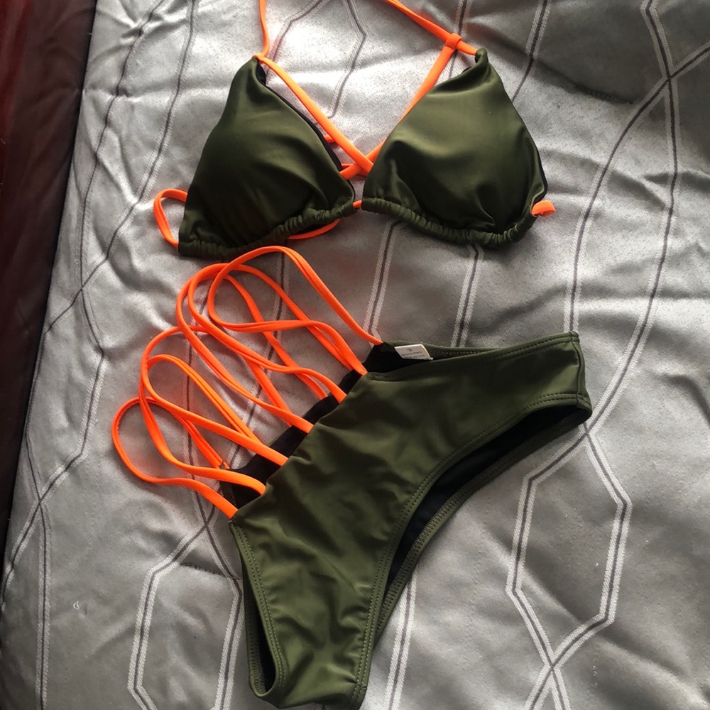 High waves Fashion Nova swimsuit